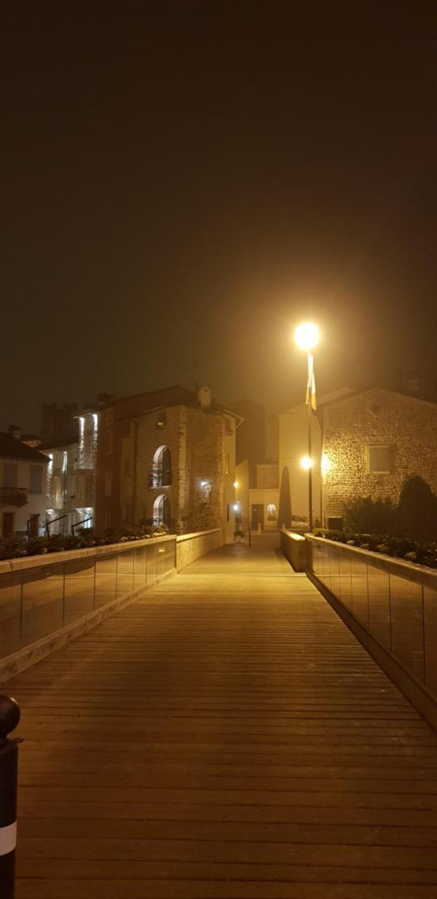 Corte La Guarnigione Valeggio sul Mincio Exterior foto