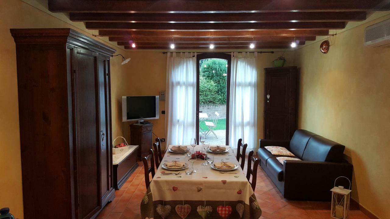 Corte La Guarnigione Valeggio sul Mincio Exterior foto